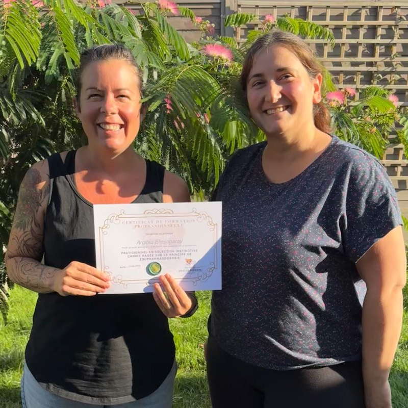 Remise de diplôme : une élève certifiée aux côtés de Cristina