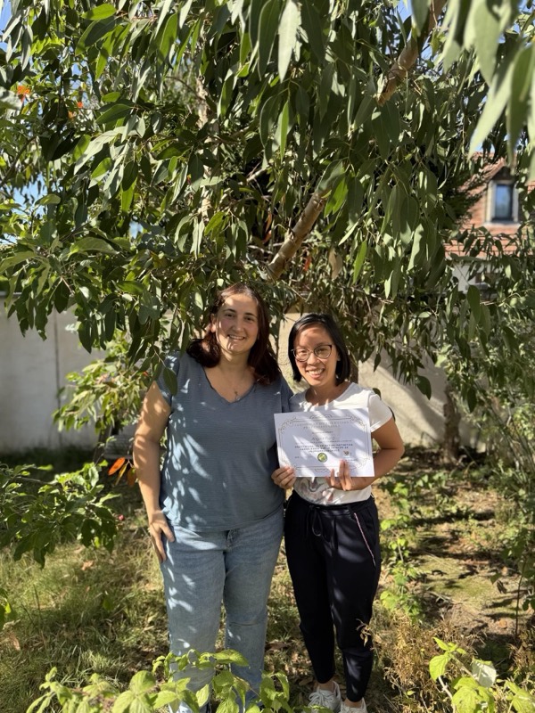 Remise de diplôme : une élève certifiée aux côtés de Cristina
