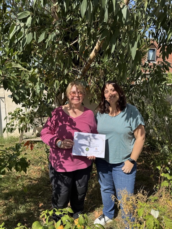 Remise de diplôme : une élève certifiée aux côtés de Cristina