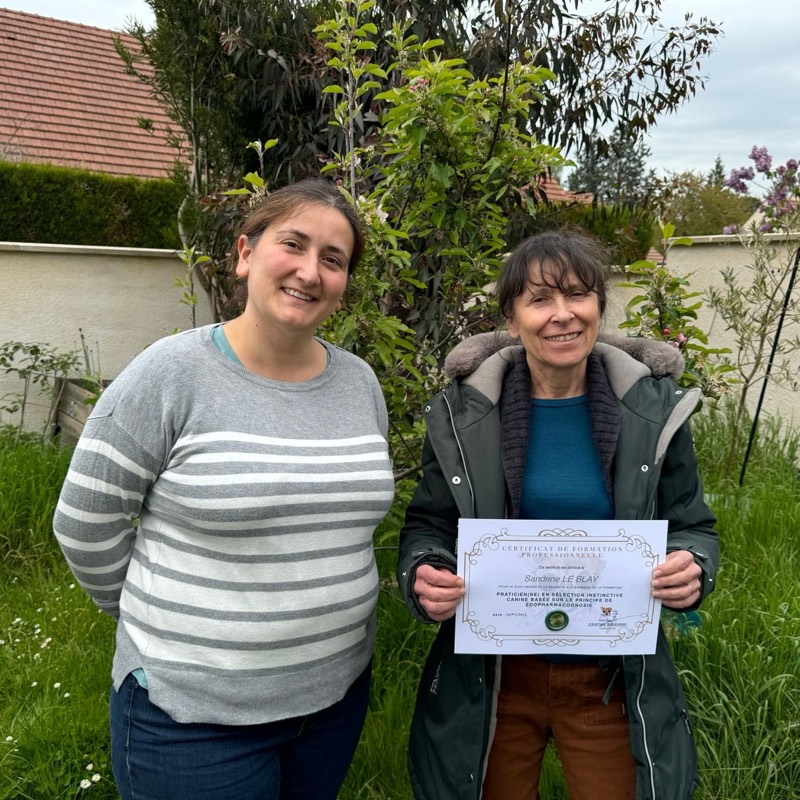 Remise de diplôme : une élève certifiée aux côtés de Cristina
